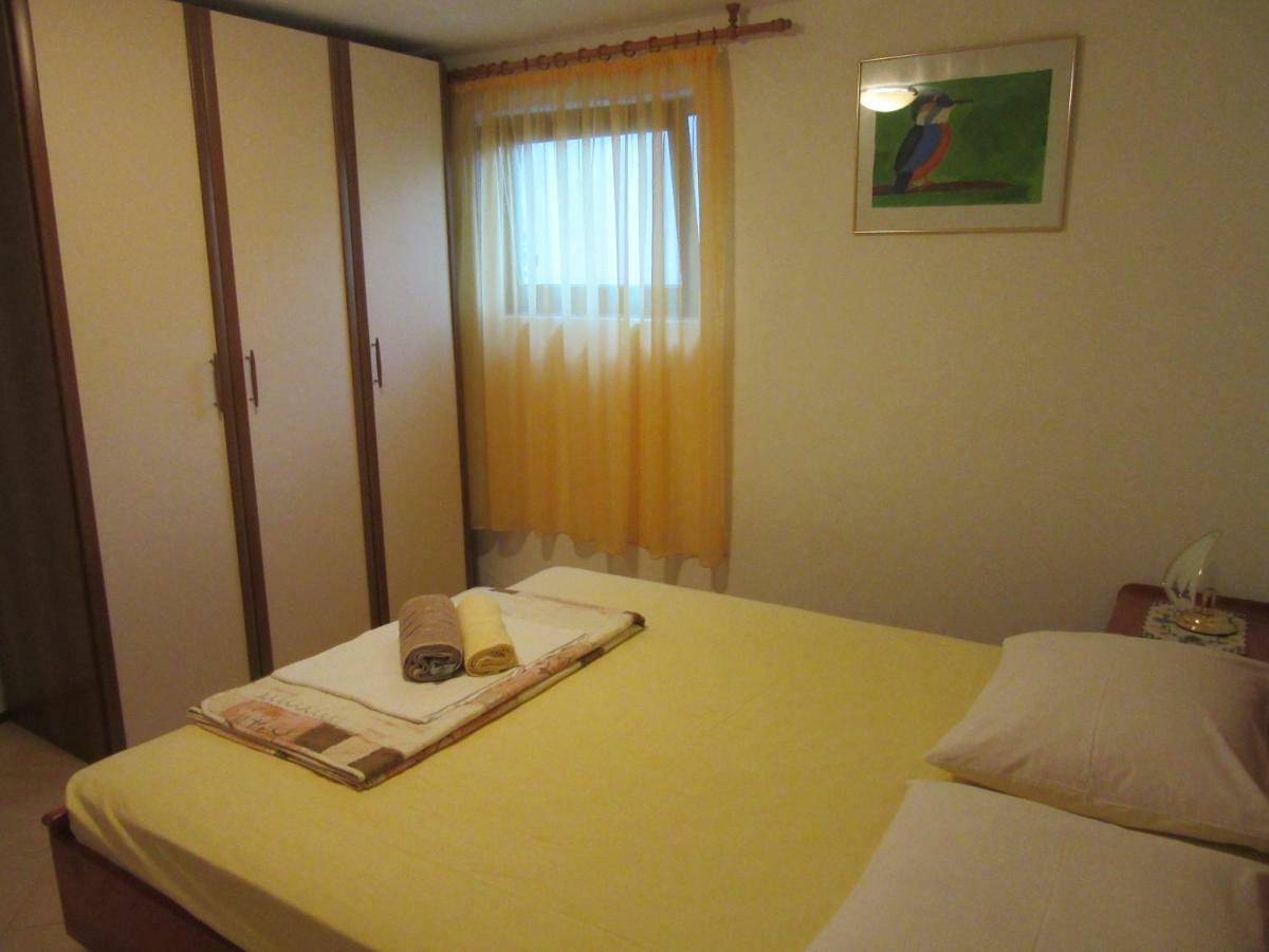 Apartmani Gracijela Karlobag Dış mekan fotoğraf