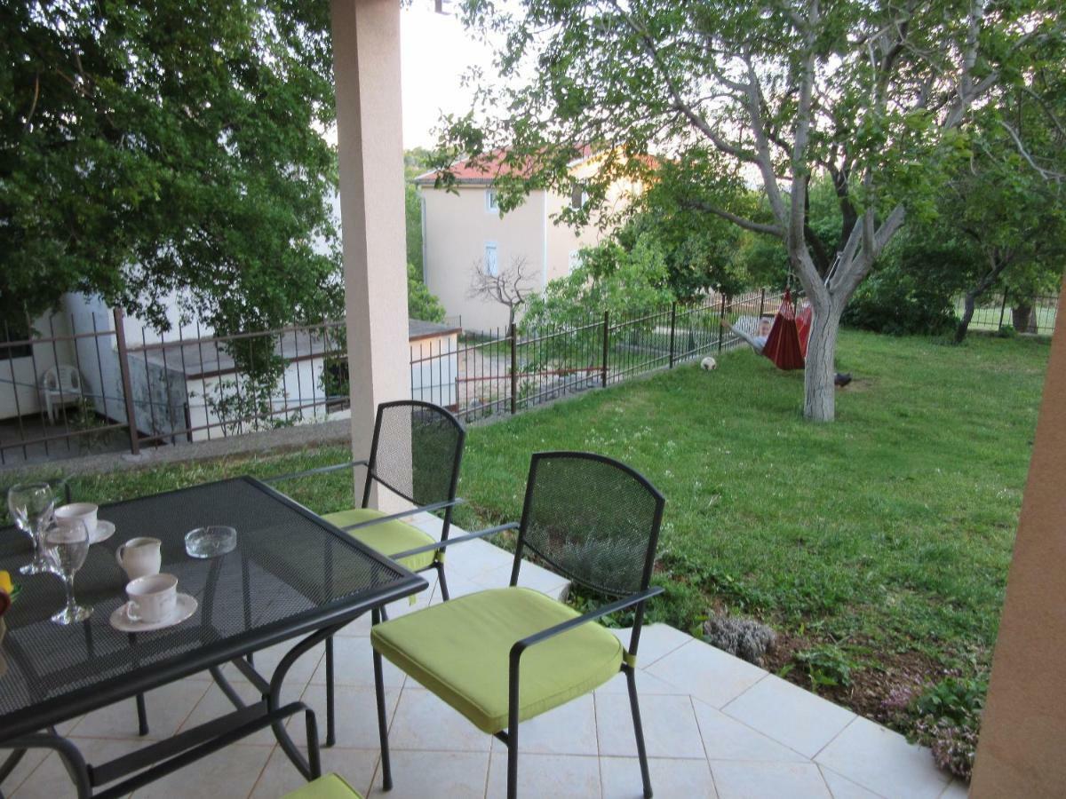 Apartmani Gracijela Karlobag Dış mekan fotoğraf