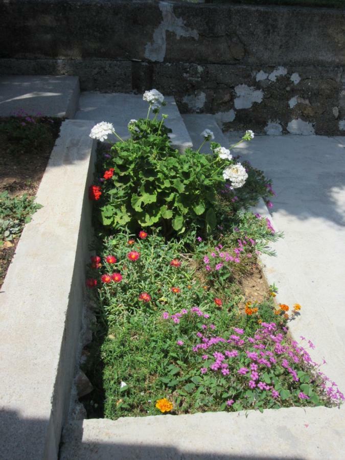 Apartmani Gracijela Karlobag Dış mekan fotoğraf